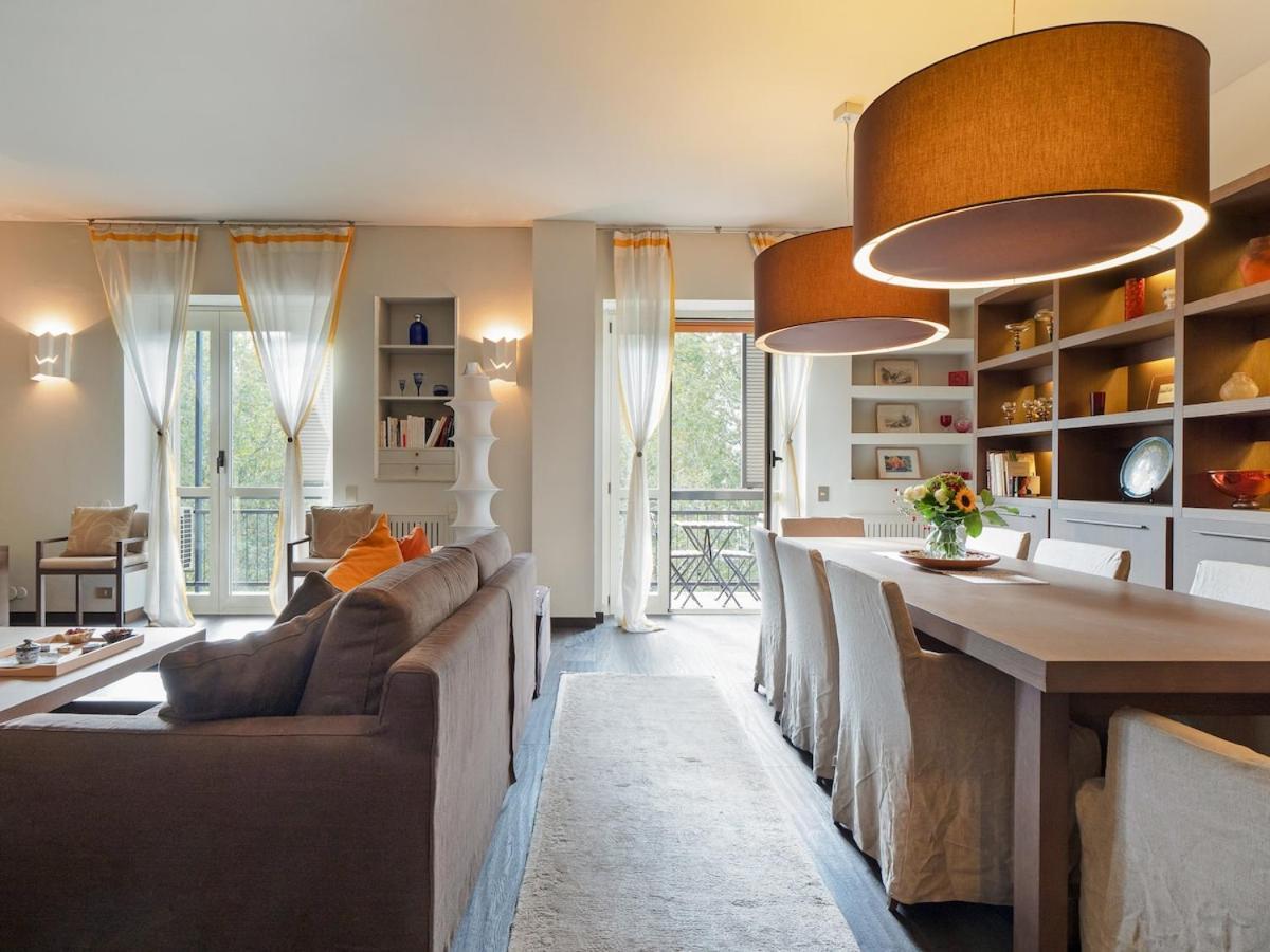 Stylish And Bright In The Center Of Apartment *