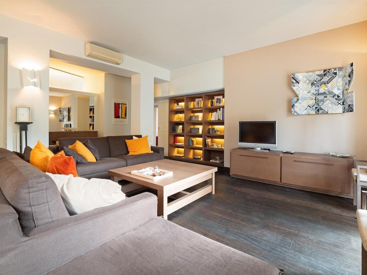 Apartment Stylish And Bright In The Center Of *